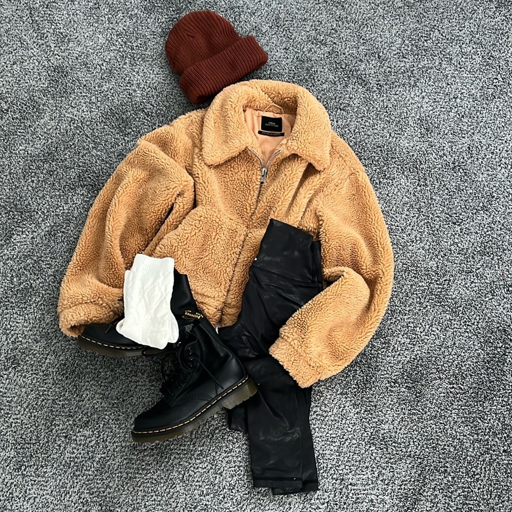 UO Urban Outfitters Cropped Teddy Jacket Fleece Deep Pile Sherpa XS